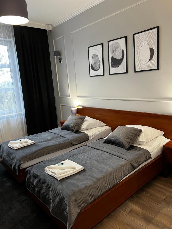 Hotel Nad Stara Nida *** à Pinczow Extérieur photo