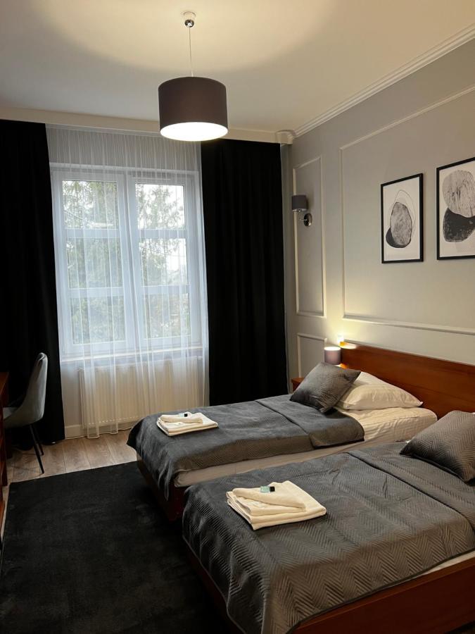 Hotel Nad Stara Nida *** à Pinczow Extérieur photo